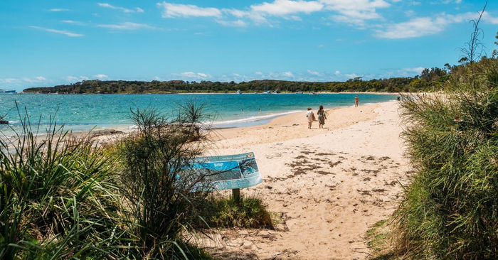 6 Iconic Bushwalks to Do with Kids Near Sydney