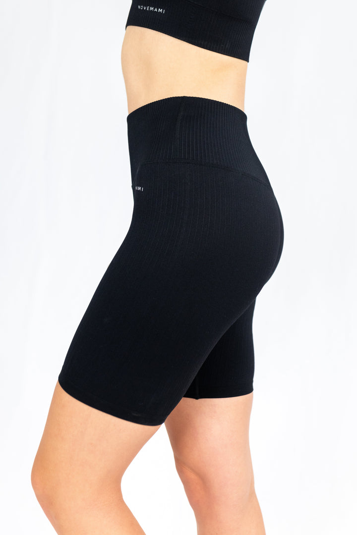 Savanna Shorts - Black Ink